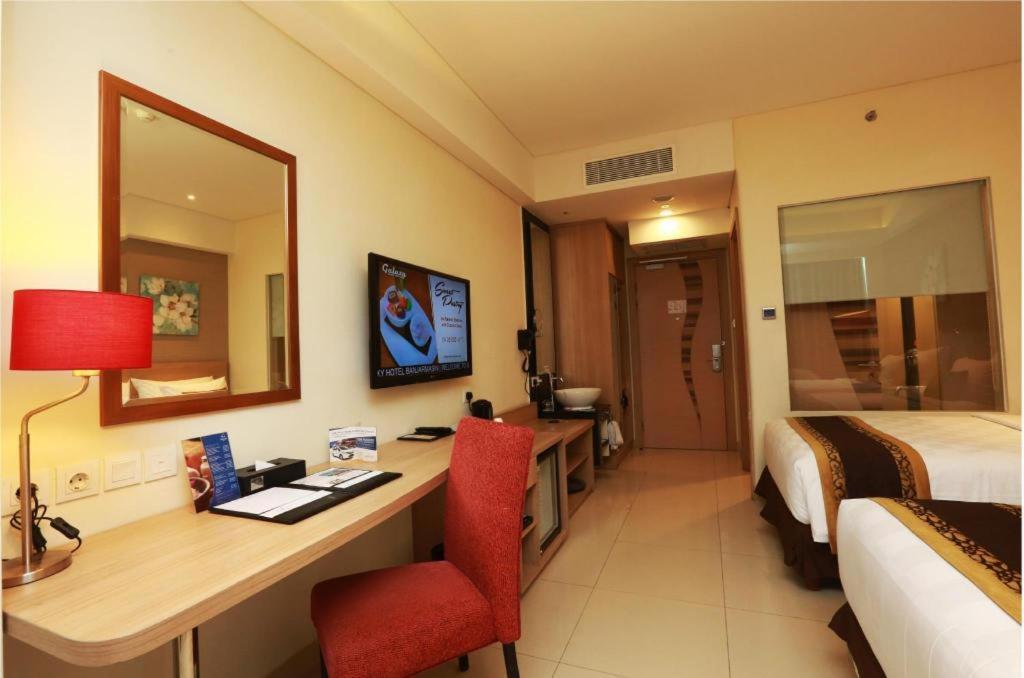 Golden Tulip Galaxy Hotel Banjarmasin Ngoại thất bức ảnh