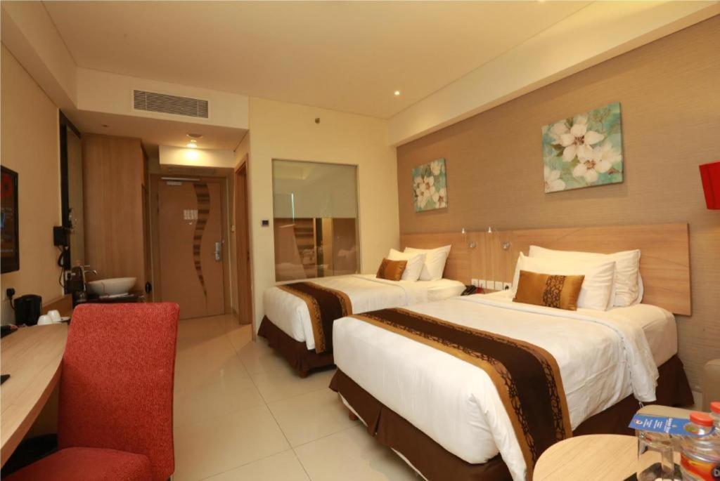 Golden Tulip Galaxy Hotel Banjarmasin Ngoại thất bức ảnh